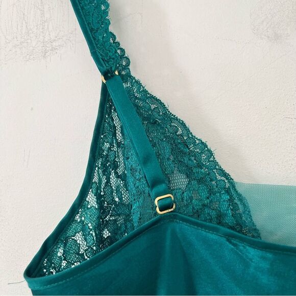 Victoria's Secret Gold Label Teal Negligee Lace Trim Night Dress Chemise Slip - Picture 6 of 12